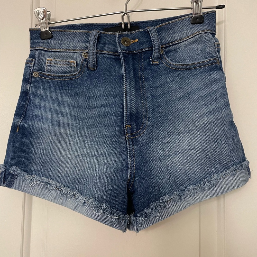 Kendall and Kylie jeans shorts size 0